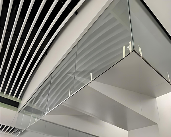 礼泉玻璃礼泉挡烟垂壁 礼泉玻璃礼泉挡烟垂壁