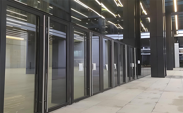 礼泉玻璃地弹门 礼泉玻璃地弹门