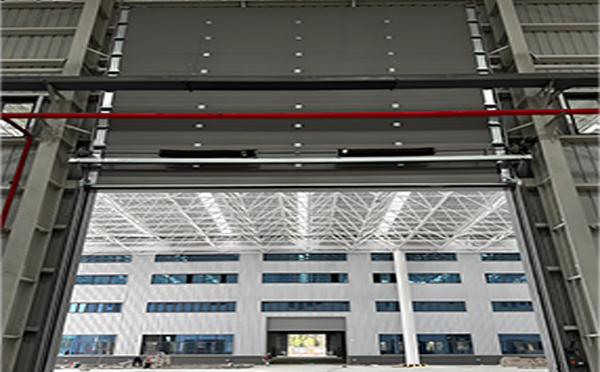 礼泉工业提升门