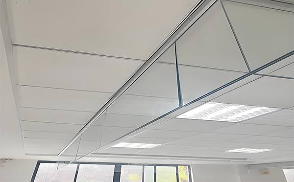 礼泉玻璃挡烟垂壁