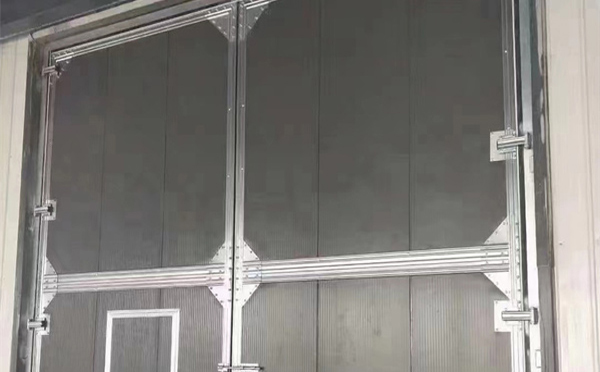 礼泉兰州厂房礼泉工业门选购与使用指南：打造高效安全的生产环境