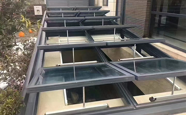 某轨道交通车辆维修车间礼泉排烟窗应用