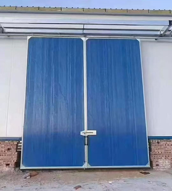 礼泉工业门在大型仓储物流通道中的应用实例