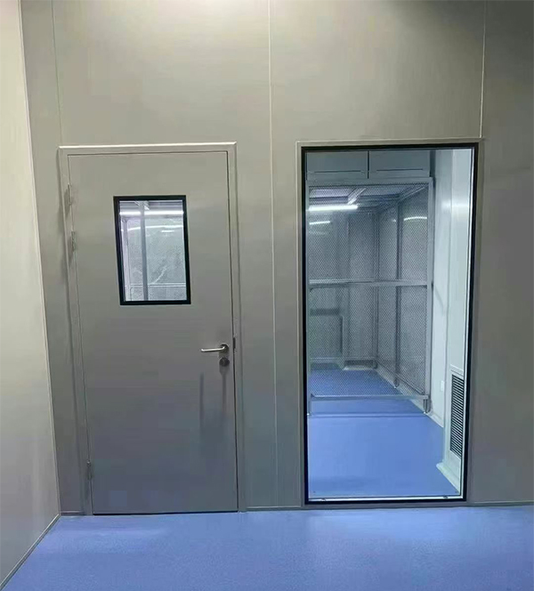 学校教学楼完成礼泉防火门标准化安装